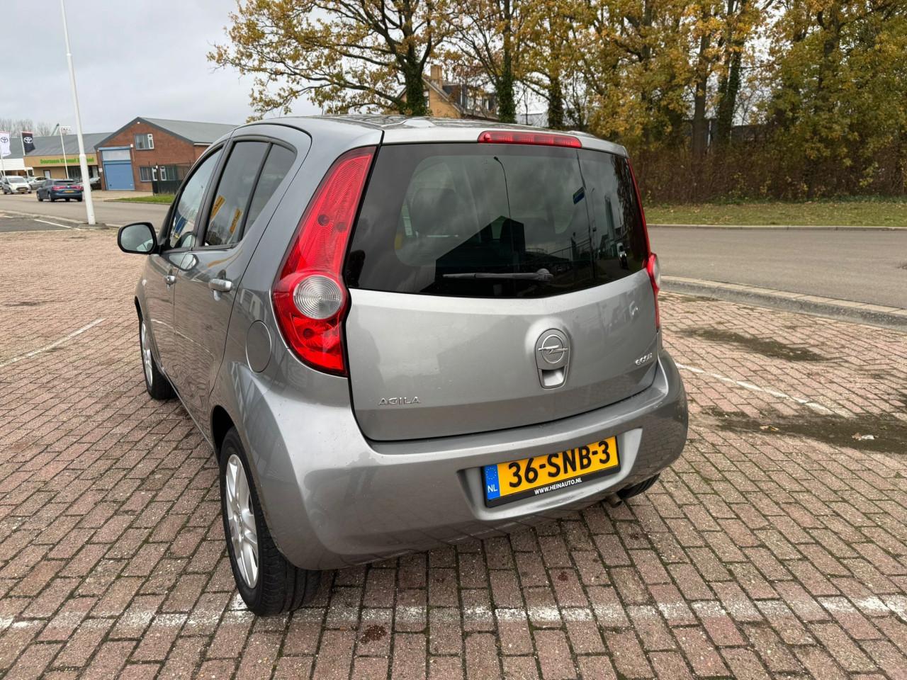 Opel agila bj 2011  2950 euro