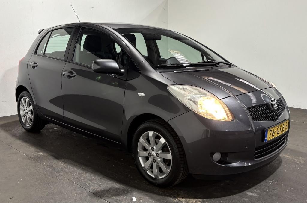 Toyota Yaris 1.3 vvti executive