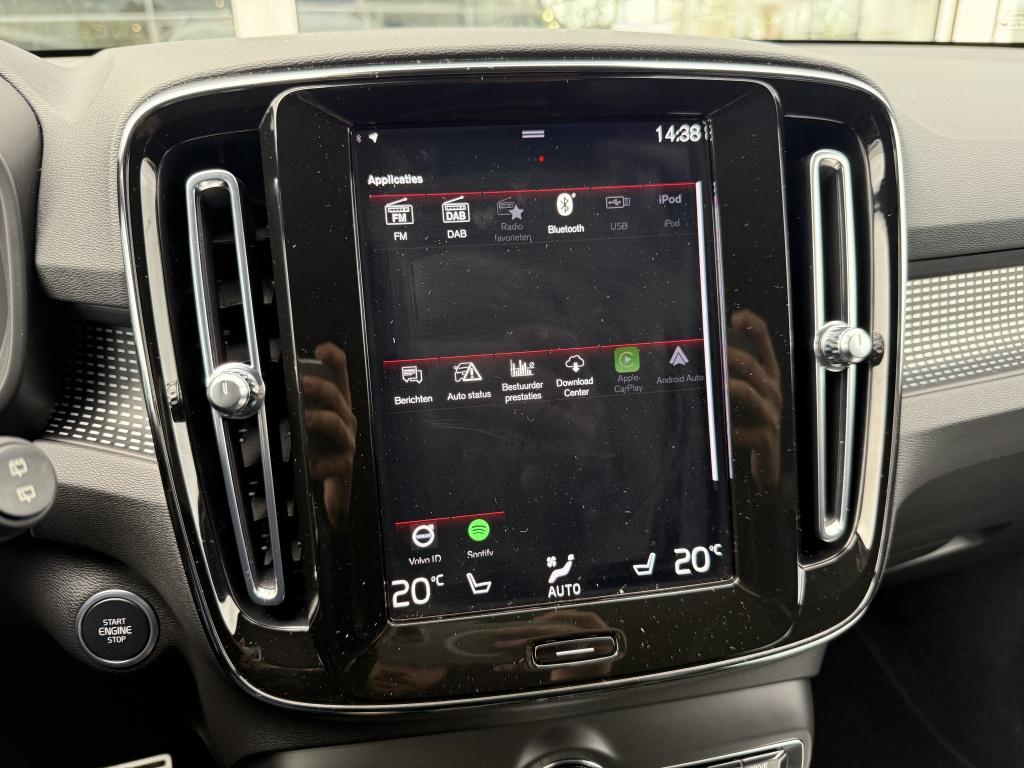 Volvo XC40 t5 262pk recharge r-design| panodak| adap.cruise| trekhaak| came