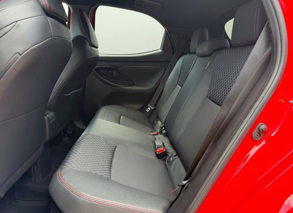 Toyota Yaris 1.5 hybrid executive