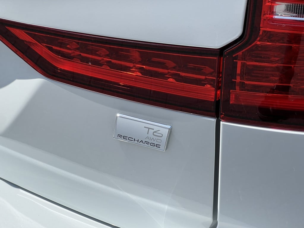 Volvo V60 t6 398pk recharge r-design| panodak| adap.cruise| trekhaak| awd|