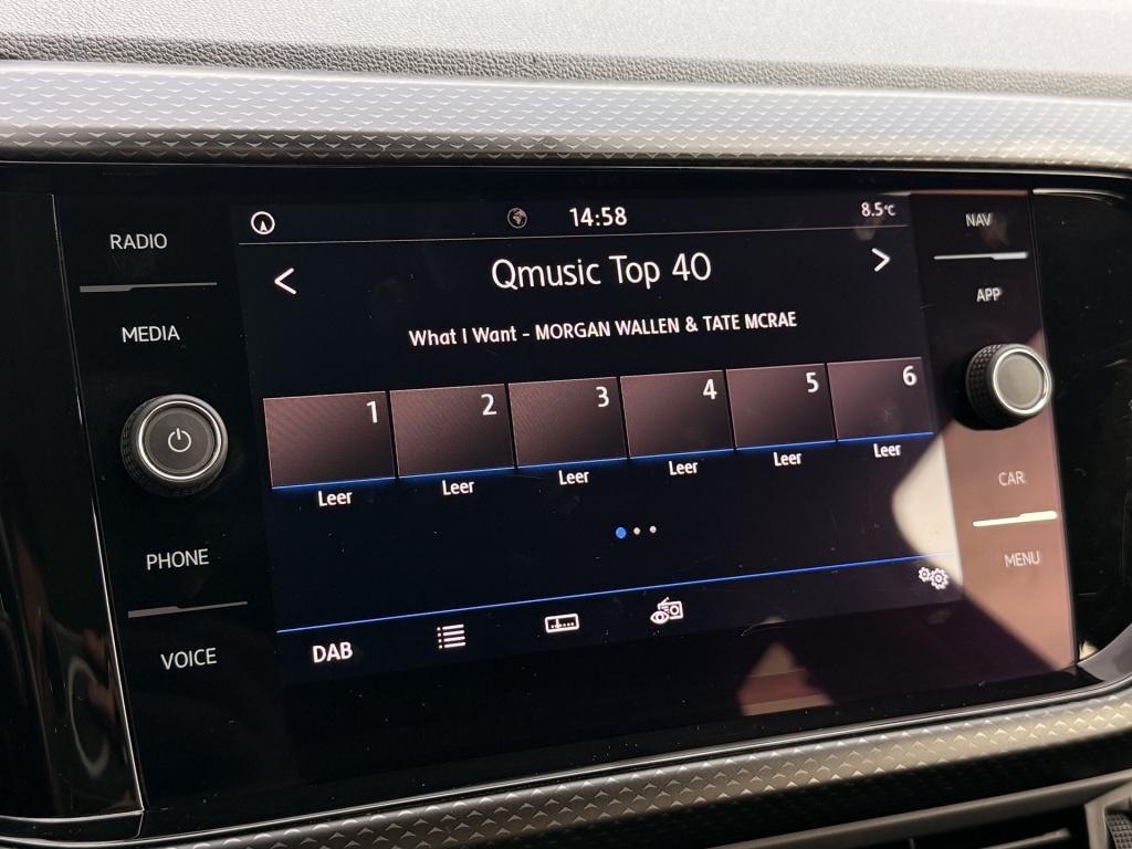 Volkswagen T-cross 1.0 tsi r-line | vc | acc | dab | trekhaak | stoelverwar