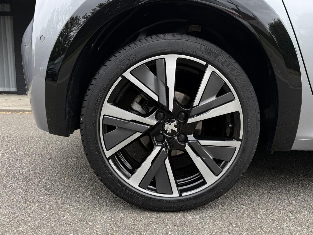 Peugeot 208 1.2 puretech gt