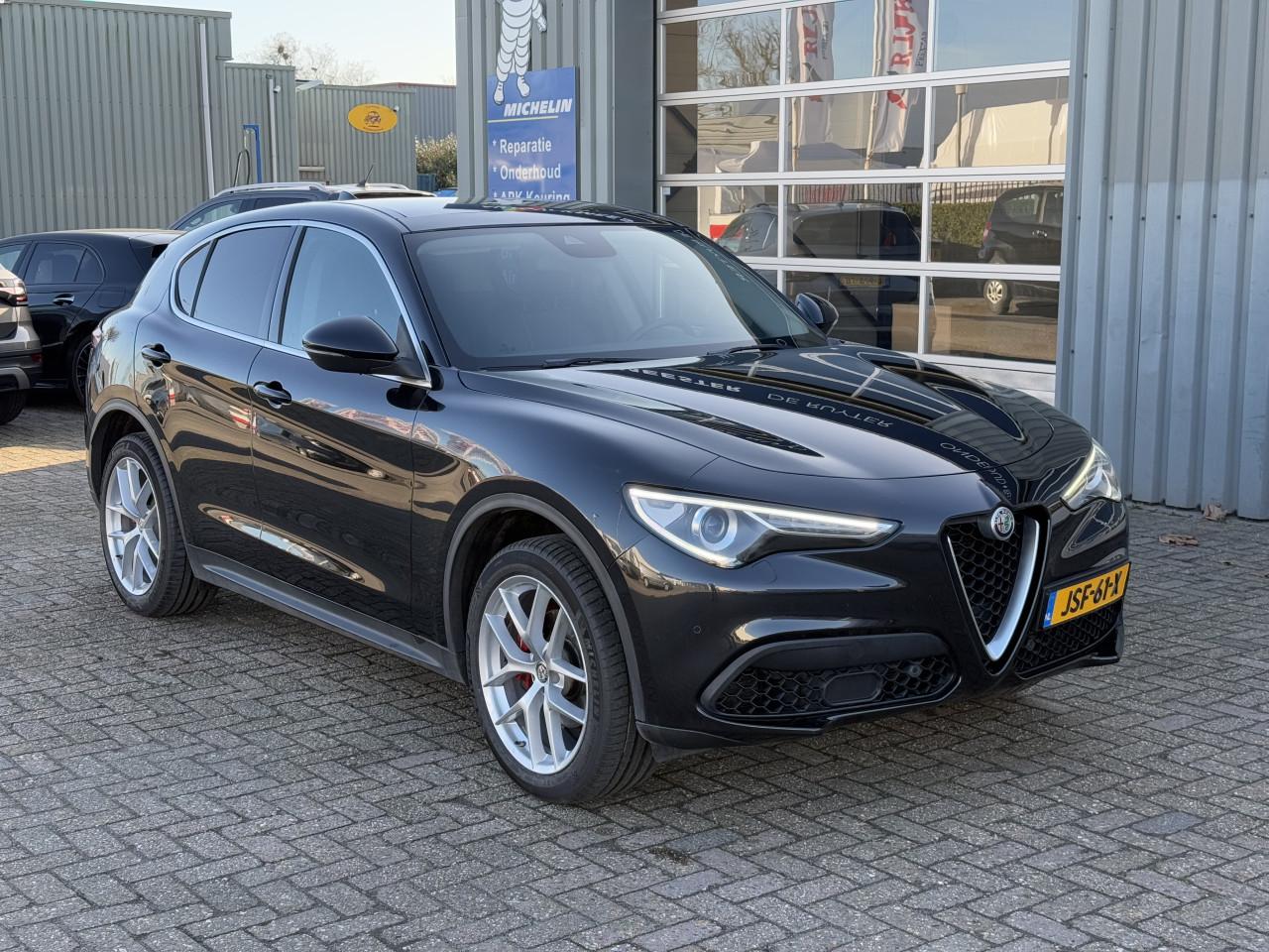 Alfa Romeo Stelvio - 2.0 T AWD 280PK | Pano | Memory