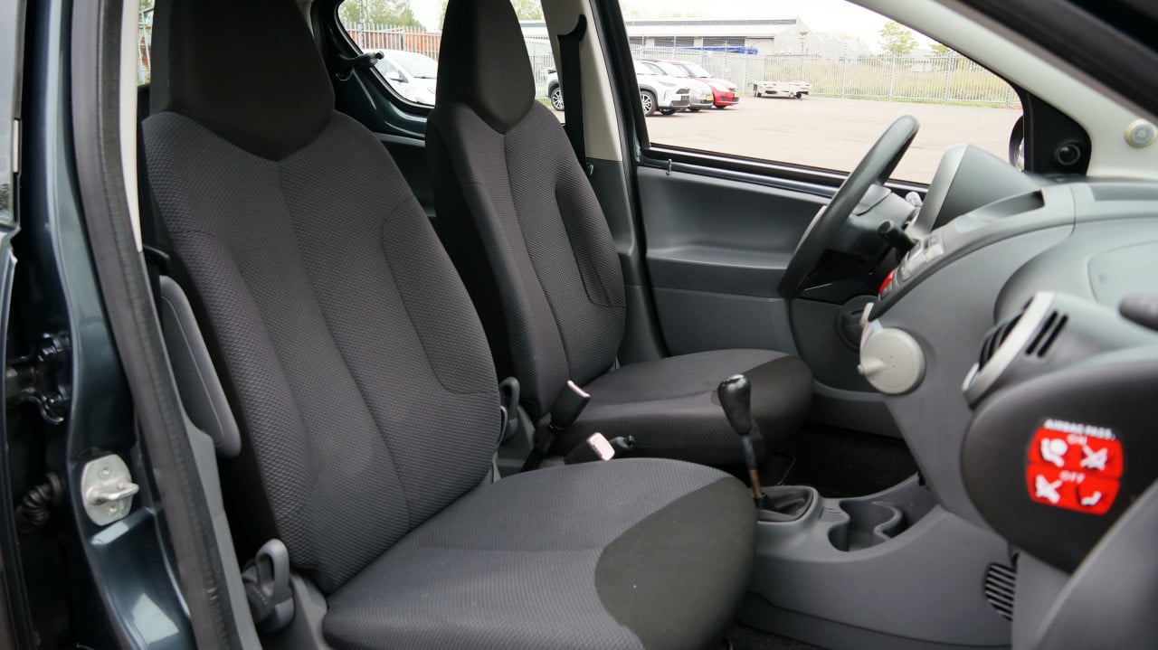 Toyota Aygo 1.0-12V + rijklaar incl garantie