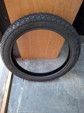 Kenda bromfietsband 2.75x17"