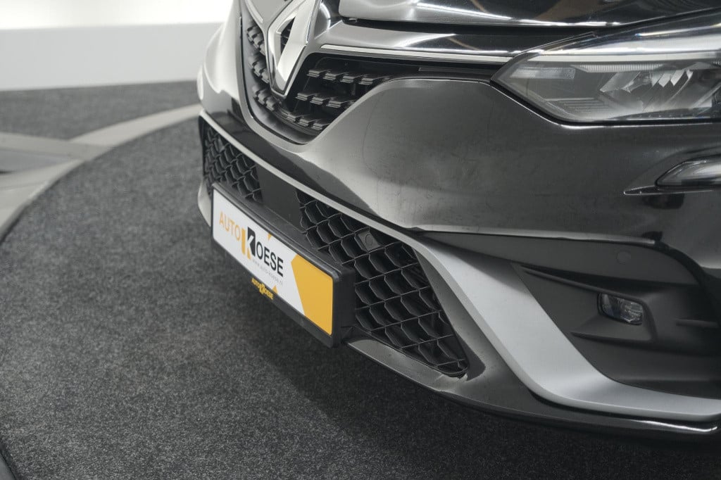 Renault Clio 1.6 e-tech hybrid 140 r.s. line | 360 camera | apple carplay |
