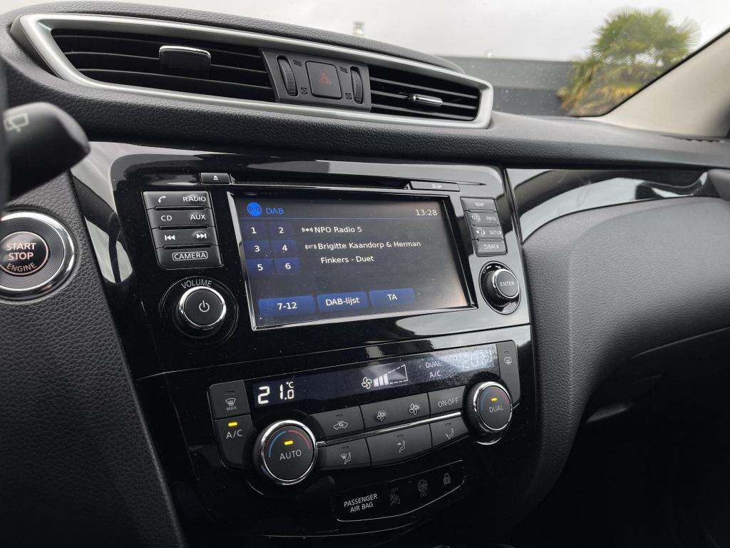 Nissan Qashqai 1.2 n-connecta | navigatie | 360° camera | stoelverwarming |