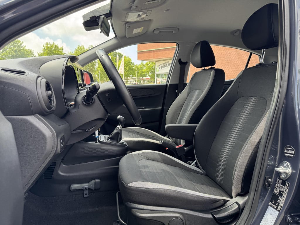 Hyundai I 10 1.0 comfort smart nieuw model! | navigatie | camera | apple ca