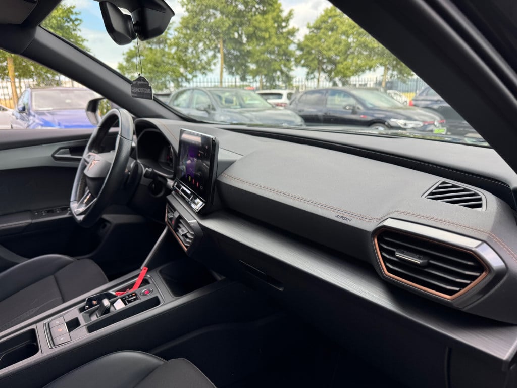 Cupra Formentor 1.5 tsi * camera * sfeerverlichting * navigatie * acc