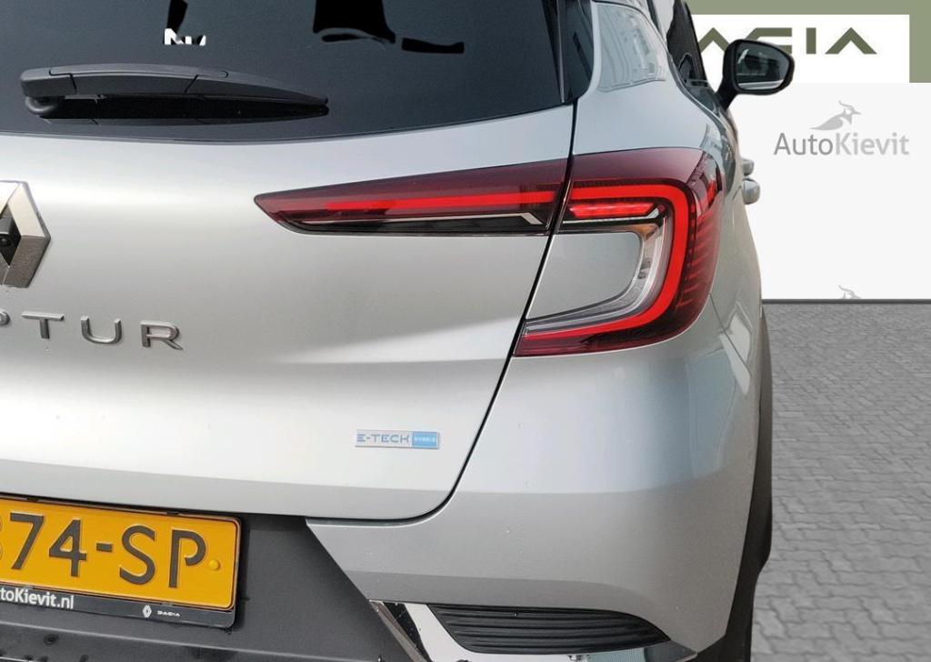 Renault Captur 1.6 e-tech hybrid 145 intens