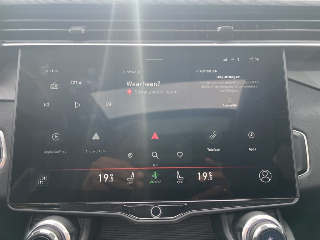 Lynk & Co 01 1.5 261pk plug in hybrid , 360 camera , pano dak , adaptive cc