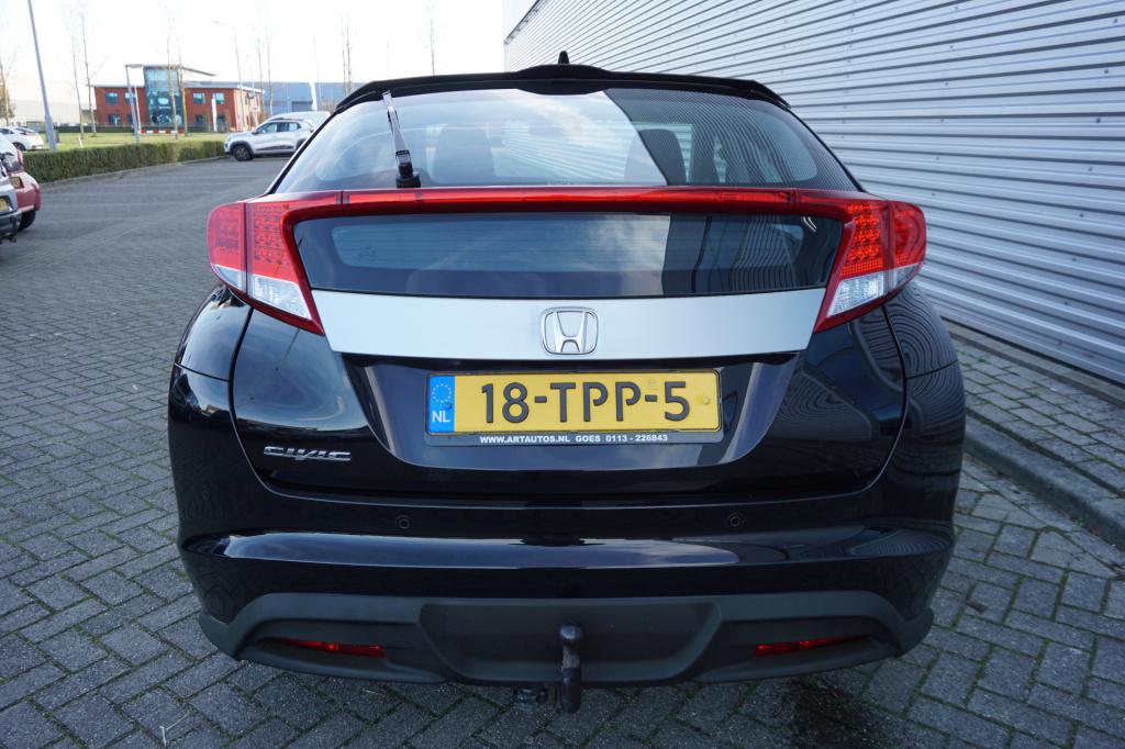 Honda Civic 1.8 sport navi / climate / trekhaak / led / lm velgen