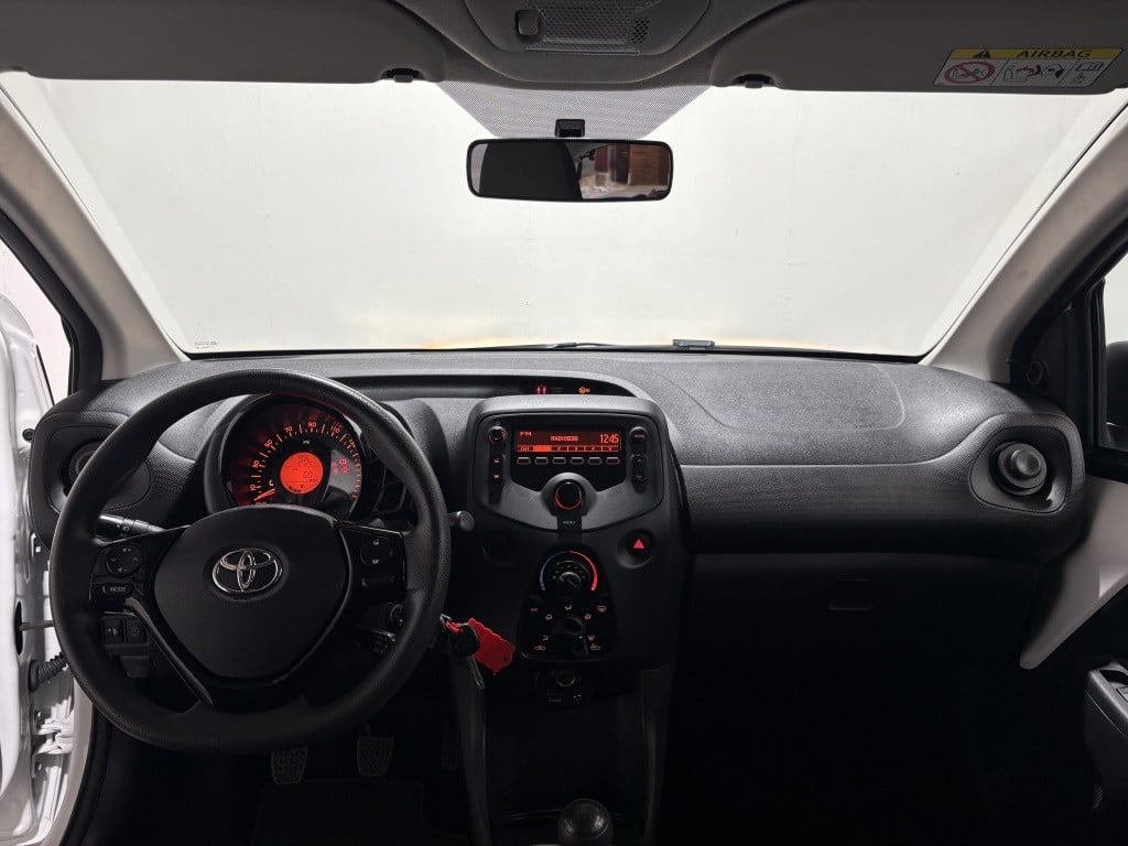 Toyota Aygo 1.0 vvt-i x-fun | airco |