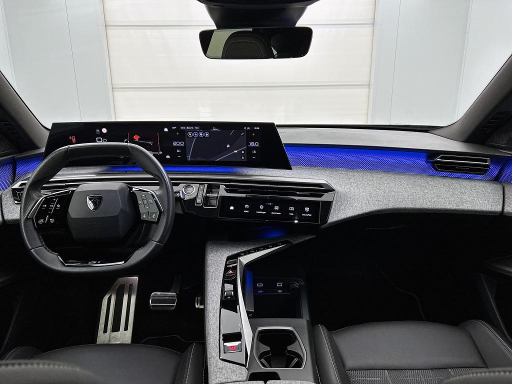 Peugeot 3008 1.2 hybrid 145 gt | rijklaar |
