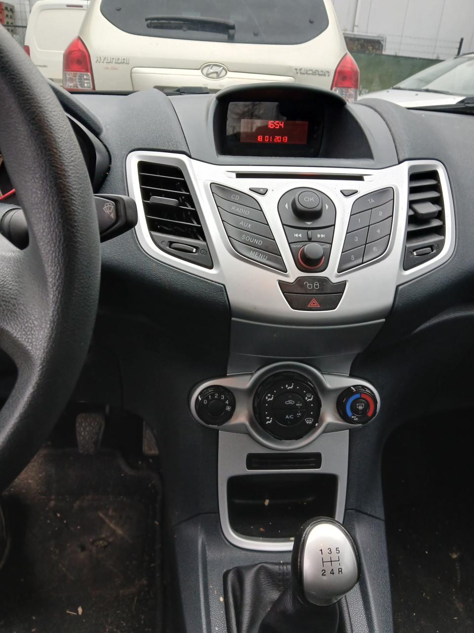 Ford Fiesta 1.3-5 drs-2013-km152000-Airco-stuurbekr-sound systnw.apk-4800,=