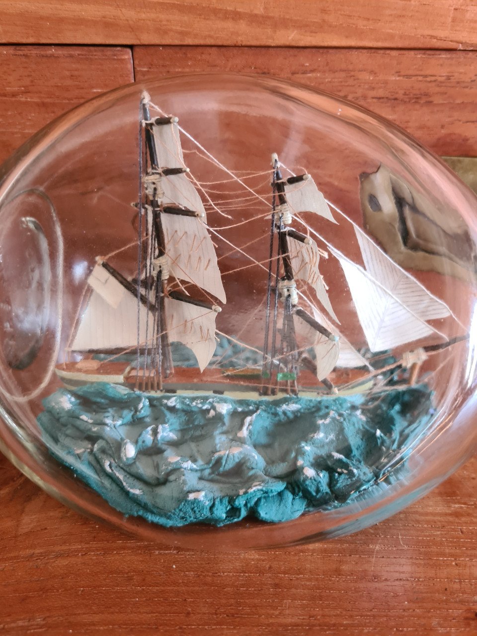 Vintage handgemaakt bootje in een Dimpel fles