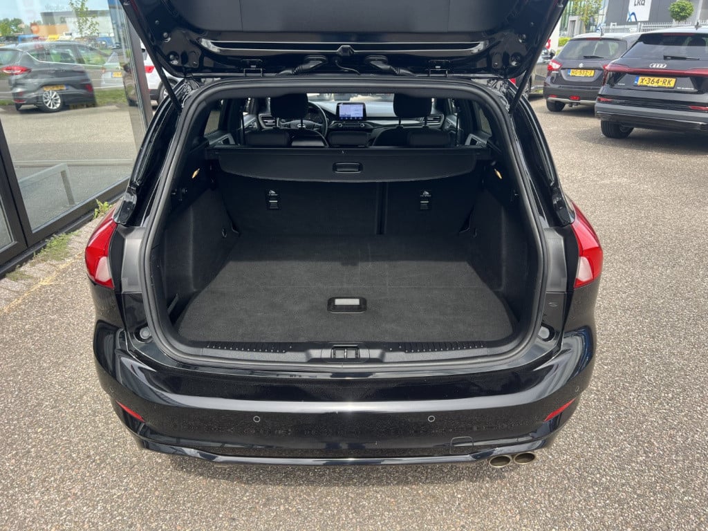 Ford Focus wagon 1.0 ecoboost hybrid 125pk st line business , trekhaak , wi