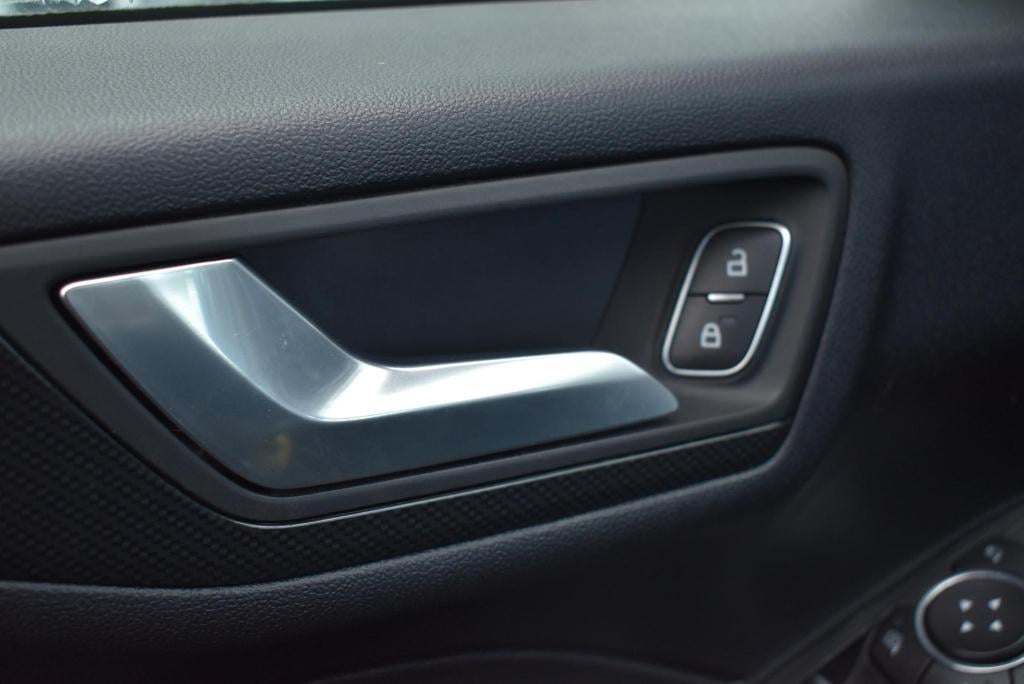 Ford Kuga 2.5 phev st-line | climate control | cruise control | winterpakke