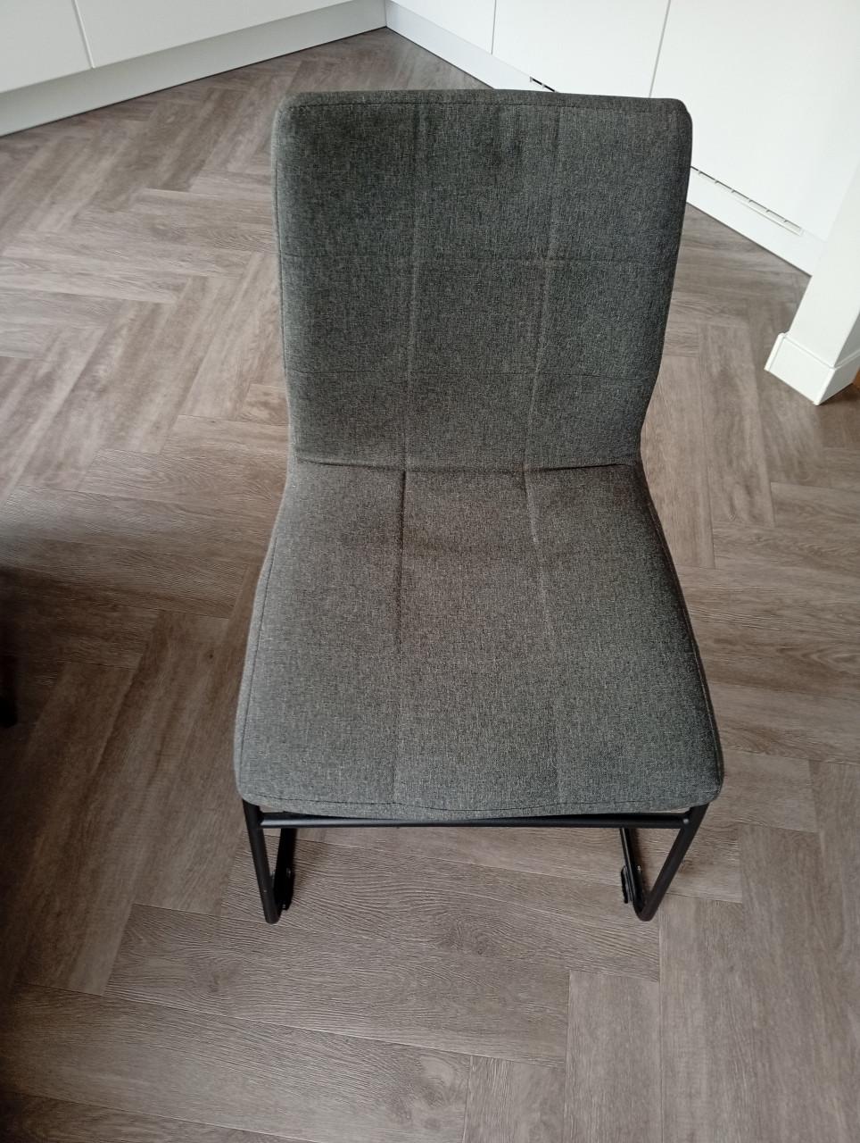 Tafel mango met 8 stoelen