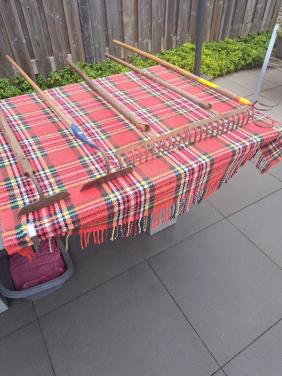 Tuingereedschap en swiffer voor de starter, etc.