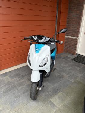 Scooter Piaggio One