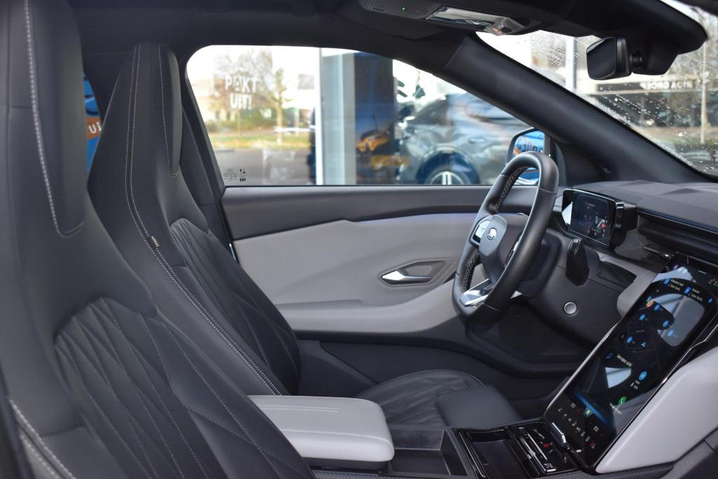 Ford Explorer premium extended range rwd 77 kwh | panoramadak | climate con