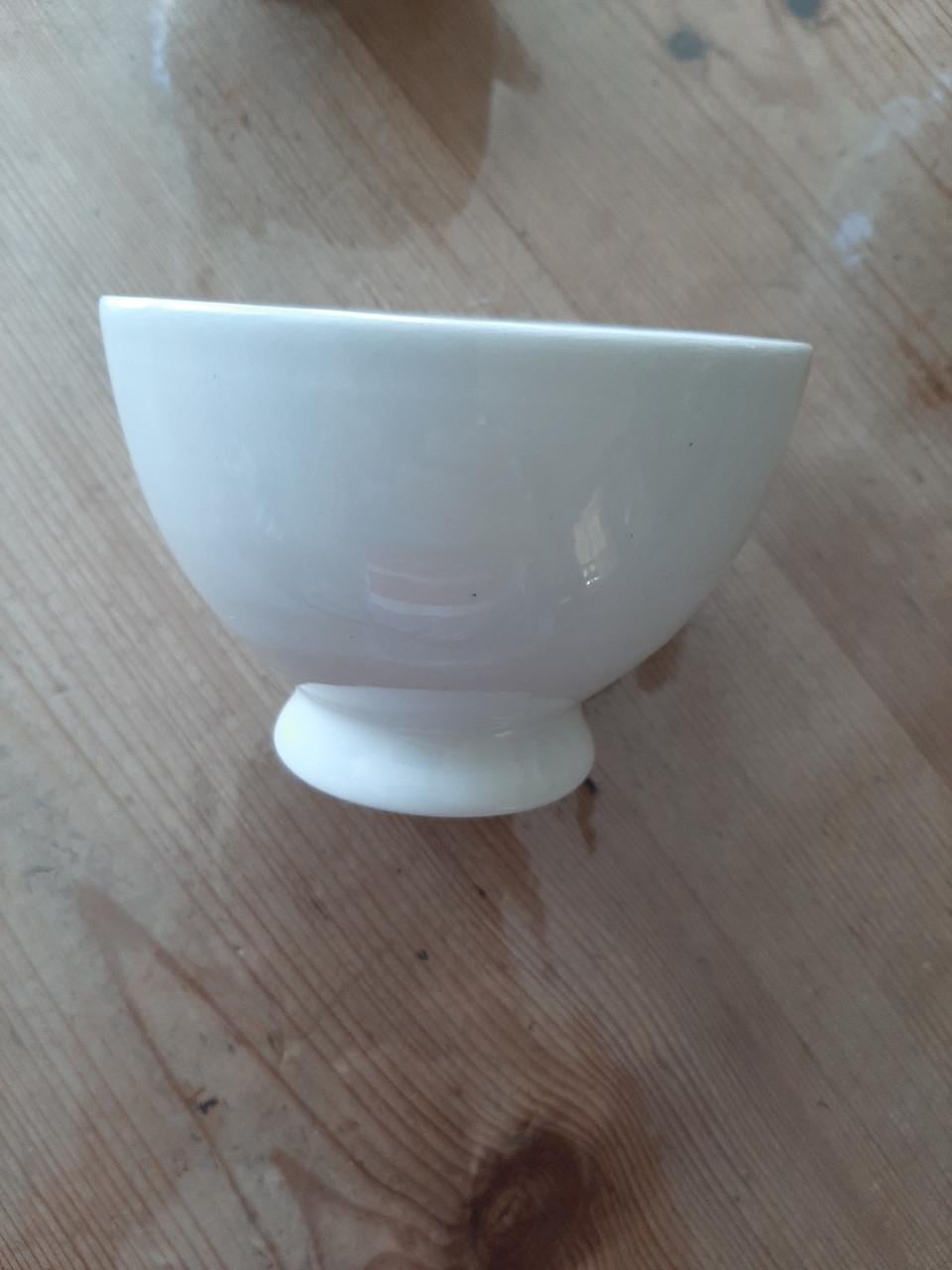 ROYAL BOCH - 6  KOMMETJES OP VOET - DIA 10 CM