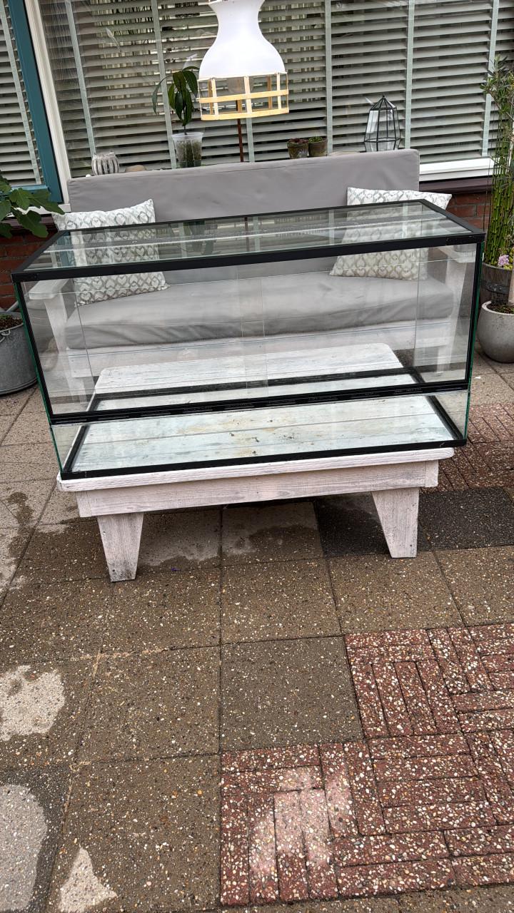 Mooi groot terrarium (half jaar gebruikt)