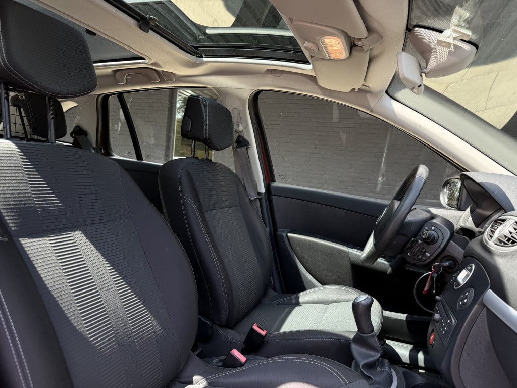 Renault Clio estate 1.2 tce dynamique
