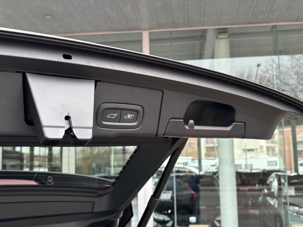 Volvo XC60 t6 plug-in hybrid 350pk aut awd ultra dark| harman kardon|panoda