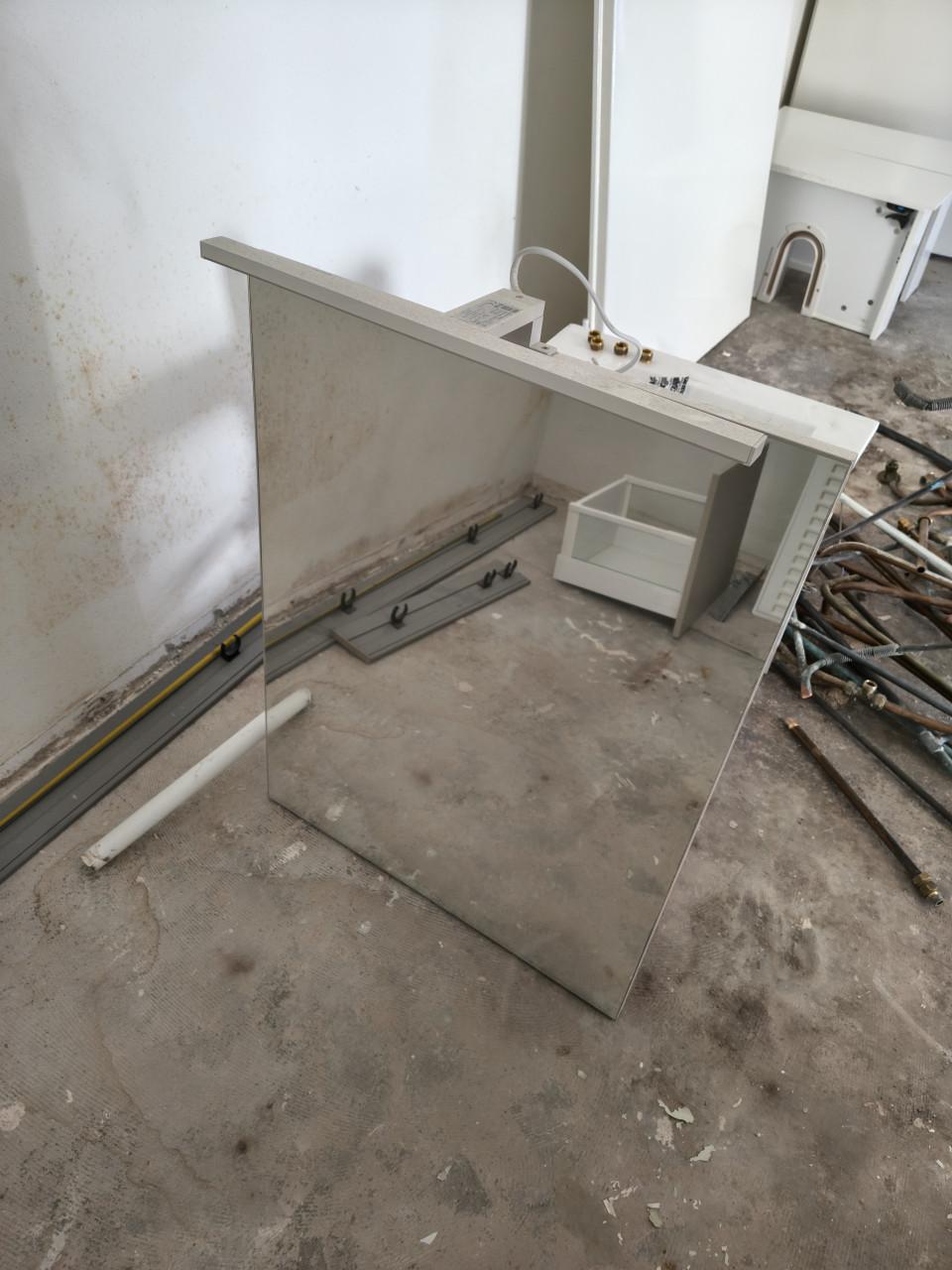 Badkamermeubel met spiegel 60 cm breed