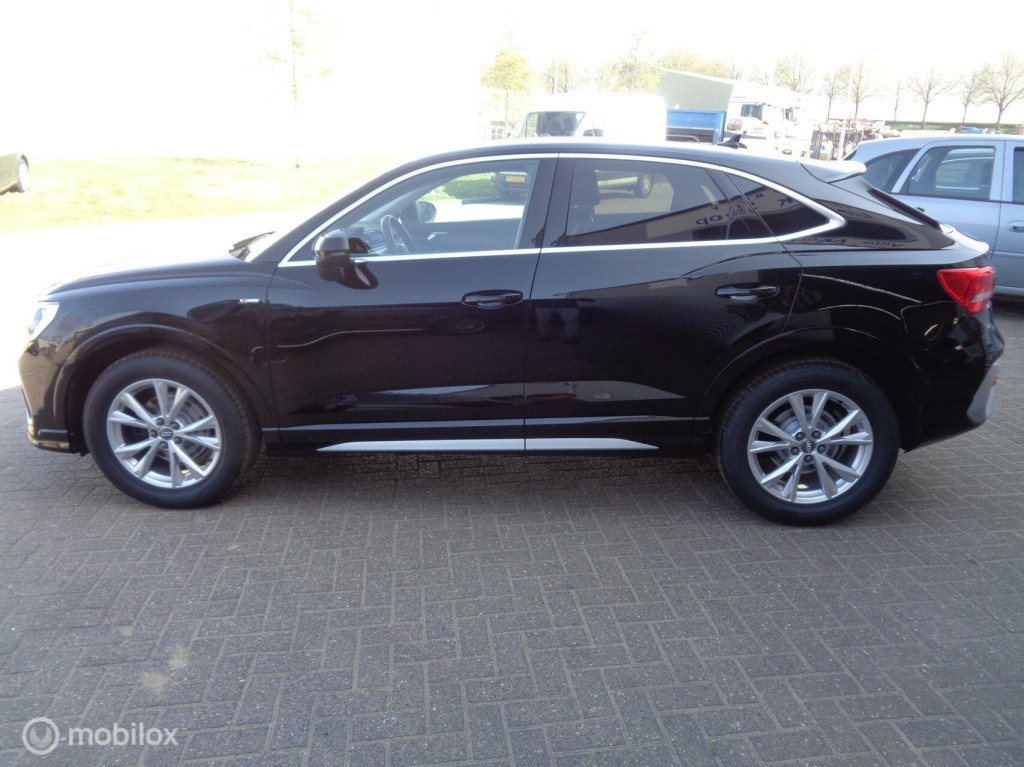 Audi Q3 35 tfsi sportback business/s-line/automaat/ecc/stoelverw/pdc/lm vel