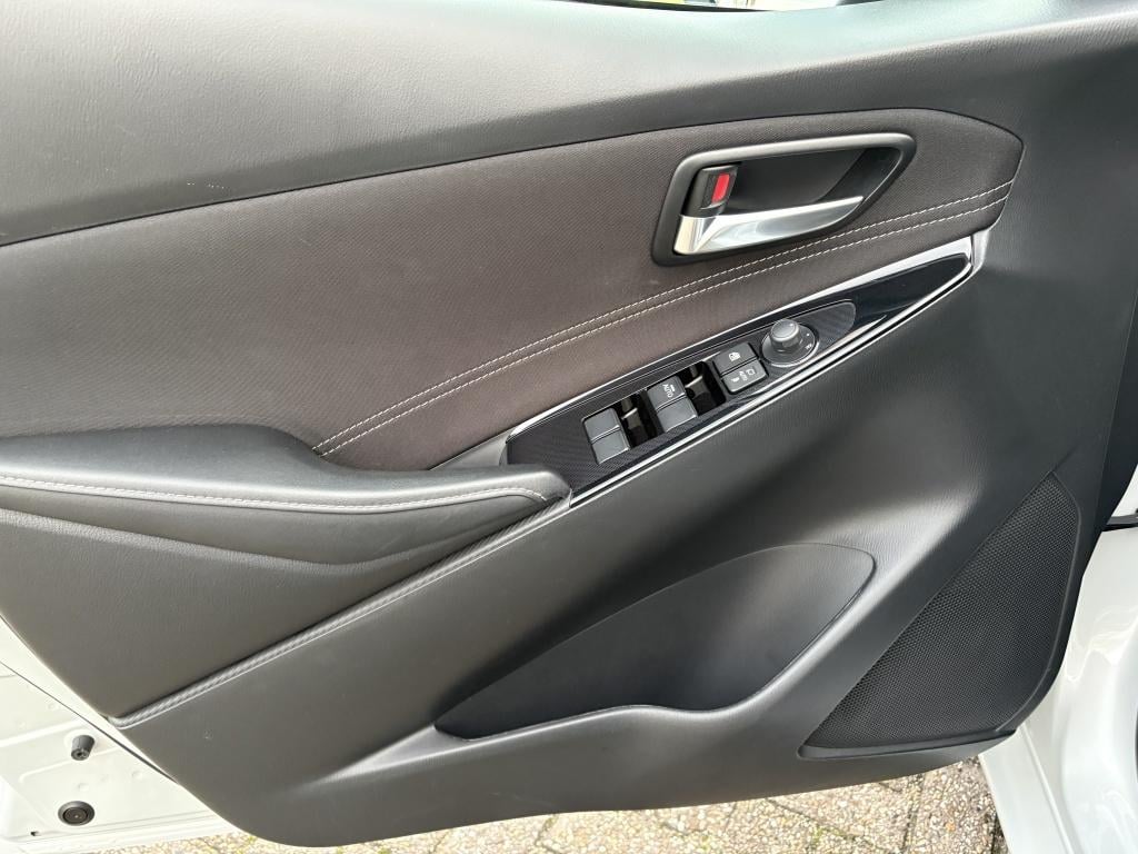 Mazda 2 1.5 skyactiv-g gt-m keyless entry headup display