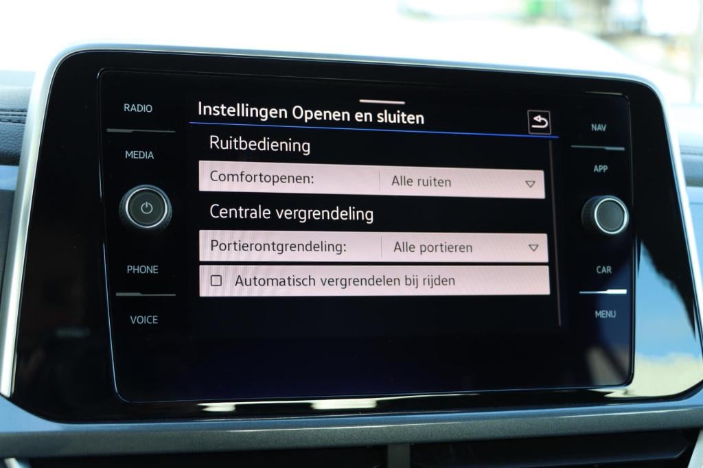 Volkswagen T-roc 1.5 tsi style 150pk dsg7