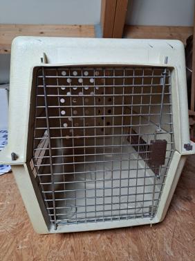 Grote hondenbench 81 cm(l) x 56 (b) x 58 (h)