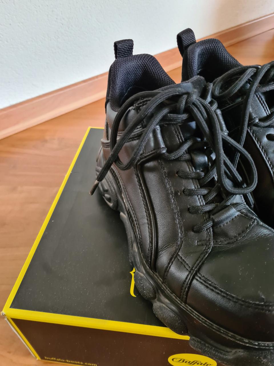 Buffalo schoenen maat 39