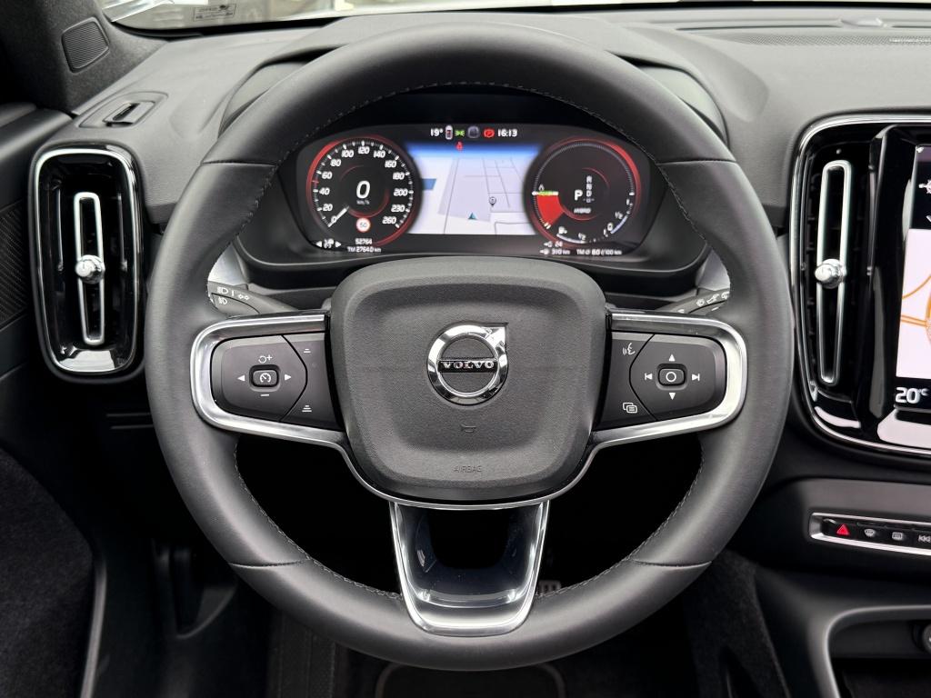 Volvo XC40 t5 262pk recharge ultimate dark | adap.cruise| panodak| trekhaak