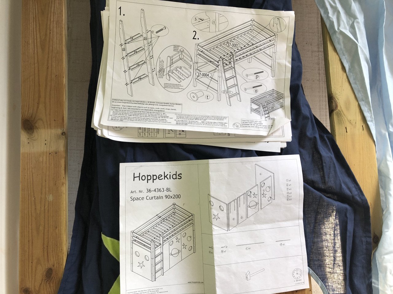 Kinderbed half hoogslaper verstelbaar