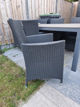 Gevlochten kunststof tuinstoelen