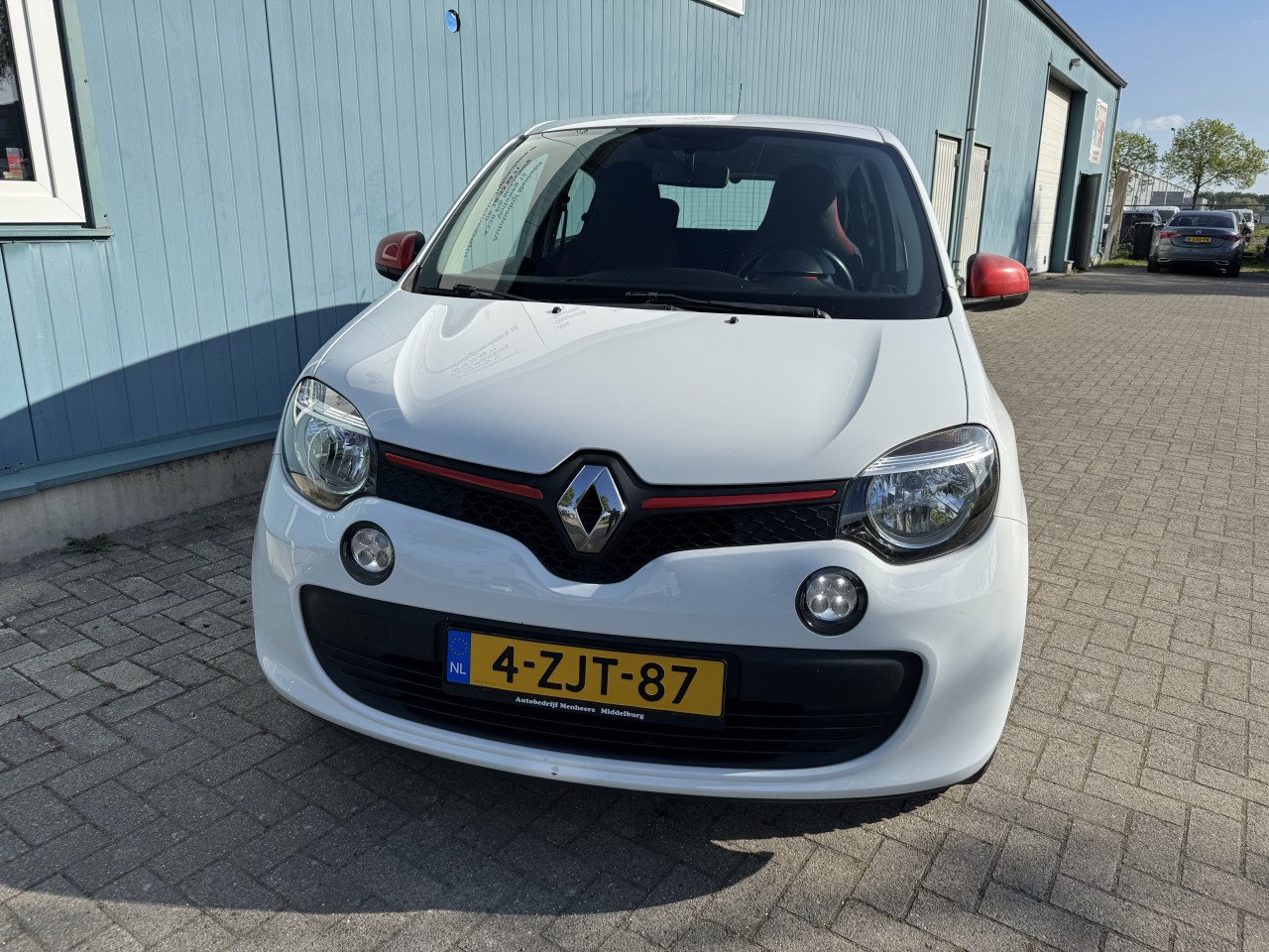 Zeer Leuke Renault Twingo klaar om mee weg te rijden!