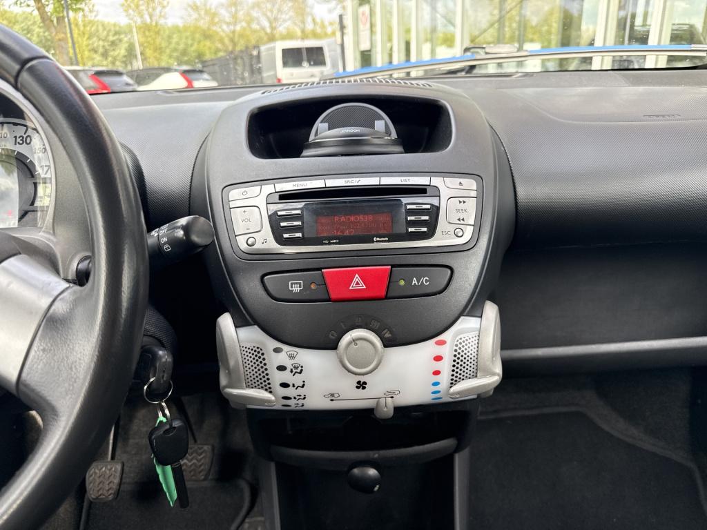 Toyota Aygo 1.0 vvt-i aspiration | nl-auto | airco | lm velgen