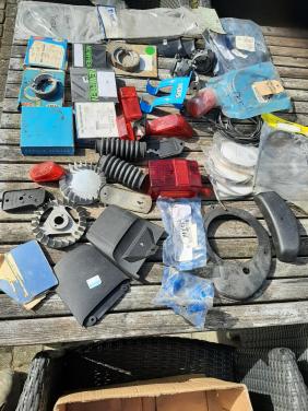 Diverse nieuwe scooteronderdelen, alles voor € 25,-