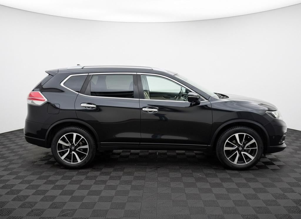 Nissan X-Trail 1.6 dig-t tekna