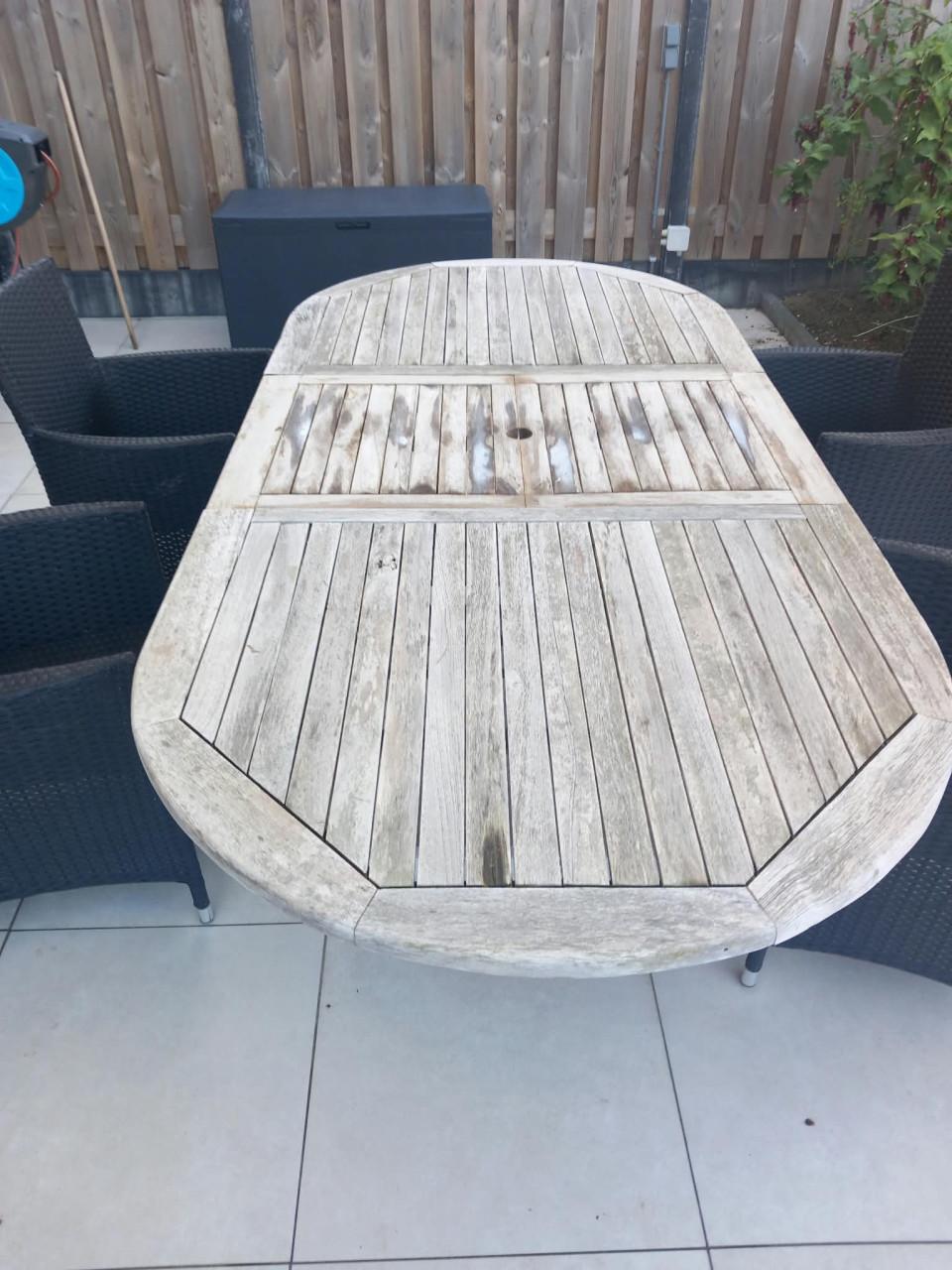 Teak tuintafel met stoeltjes