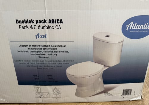 Toilet nieuw in verpakking