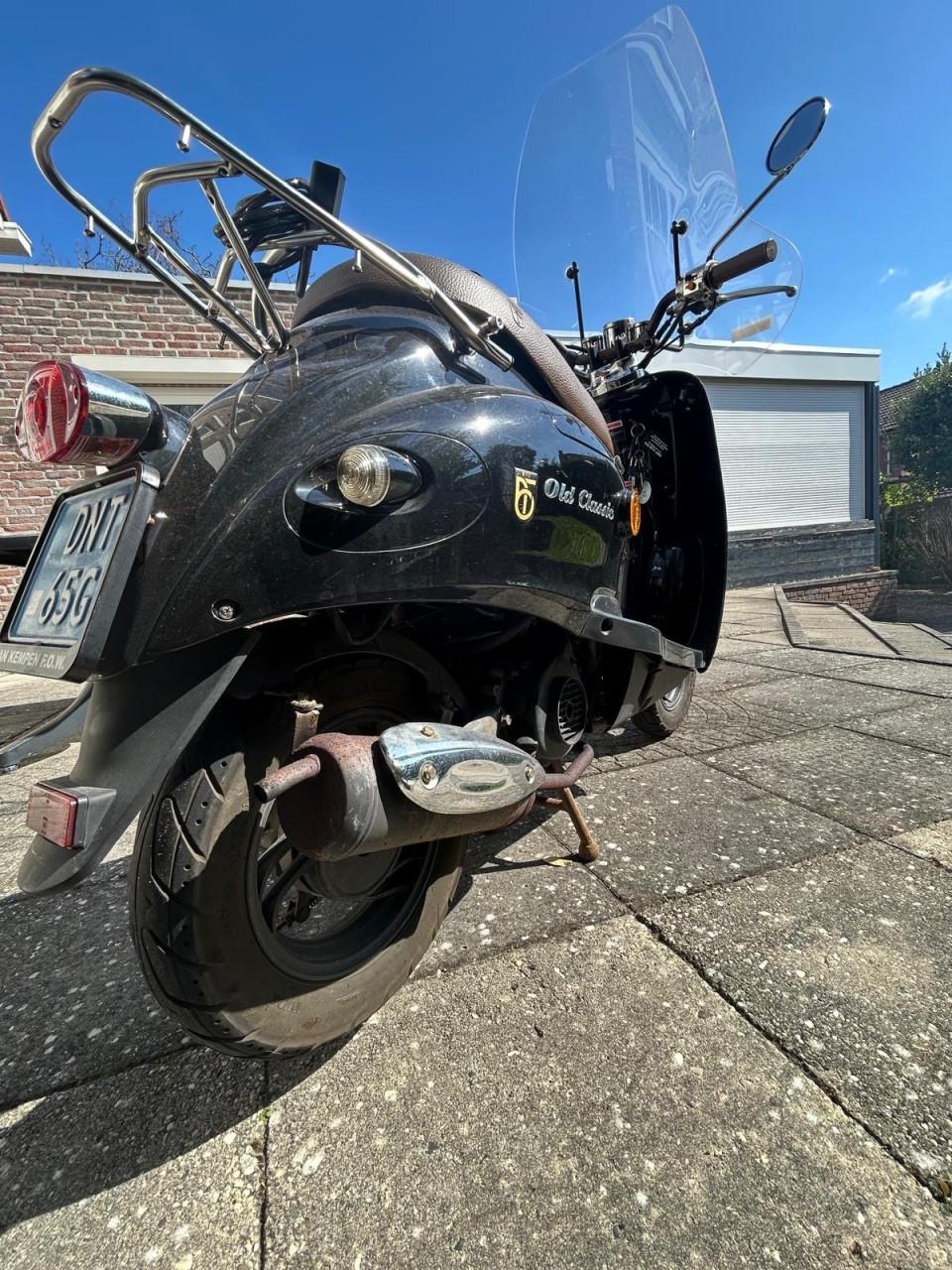 BTC Old Classic scooter
