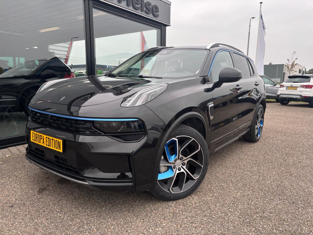 Lynk & Co 01 1.5 261pk, pano, 360gr camera, adaptive cc, carplay