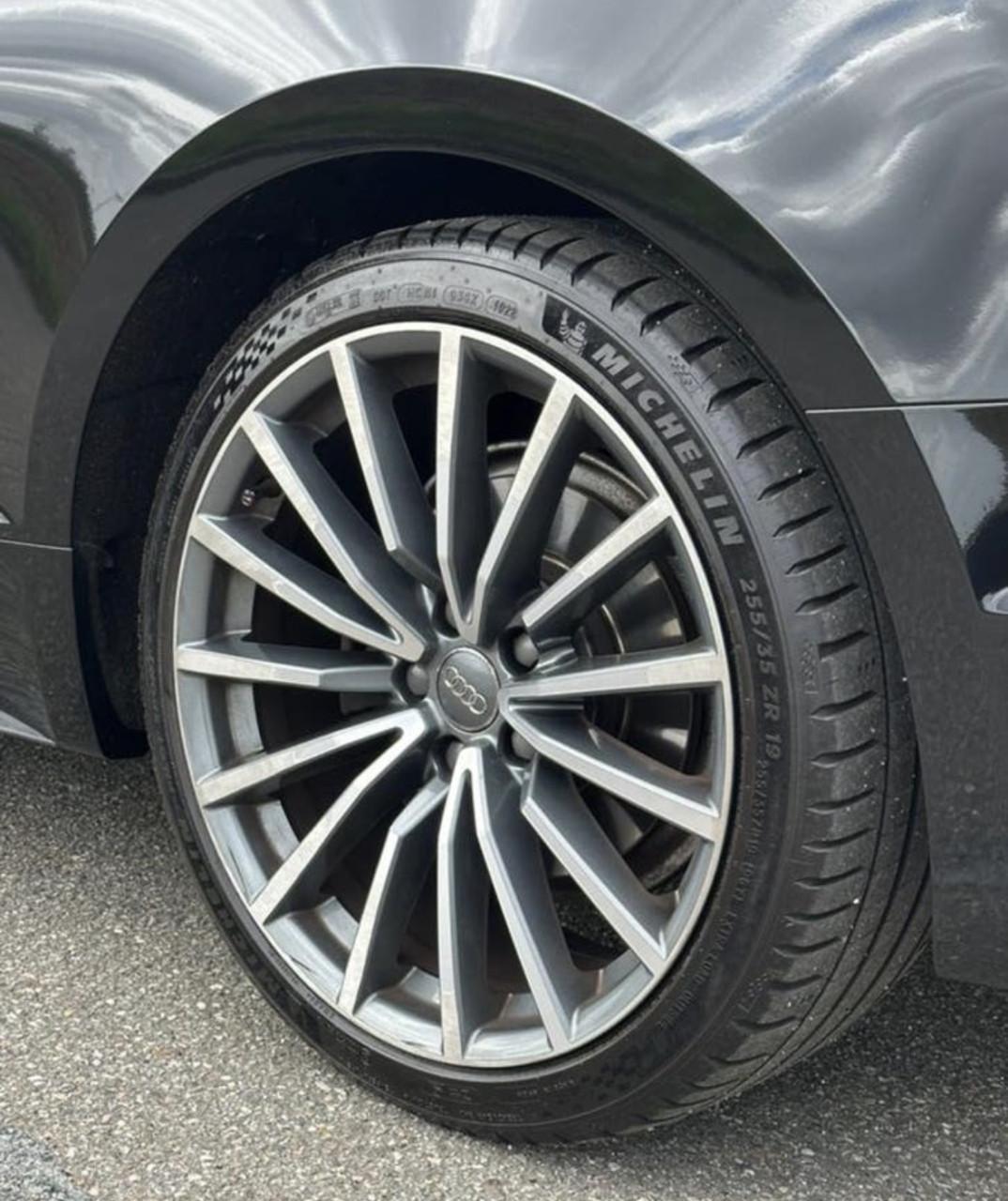 Audi A5 2.0 TFSİ S-Line 2017 Ultra S-Tronic Zwart