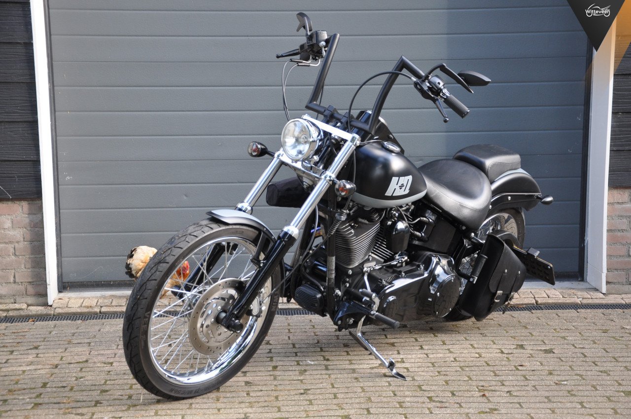Harley Davidson FXSTC Softail Custom 96